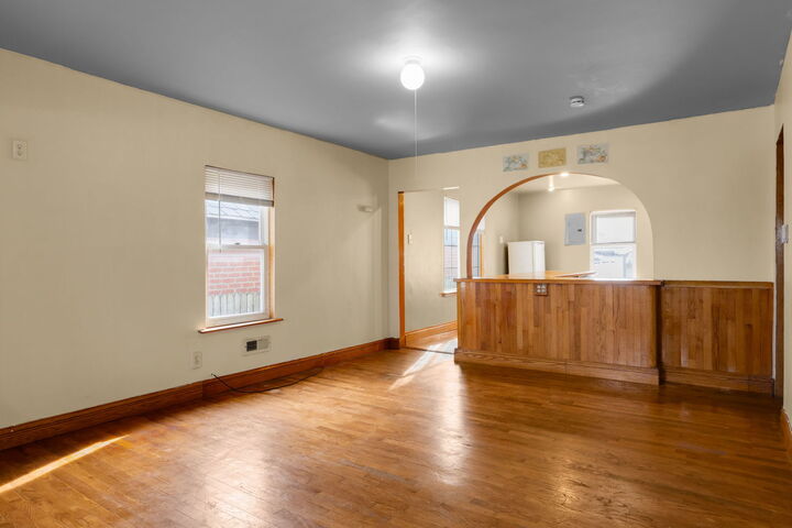 Property Photo: 1528 N 39th Avenue IL 60165