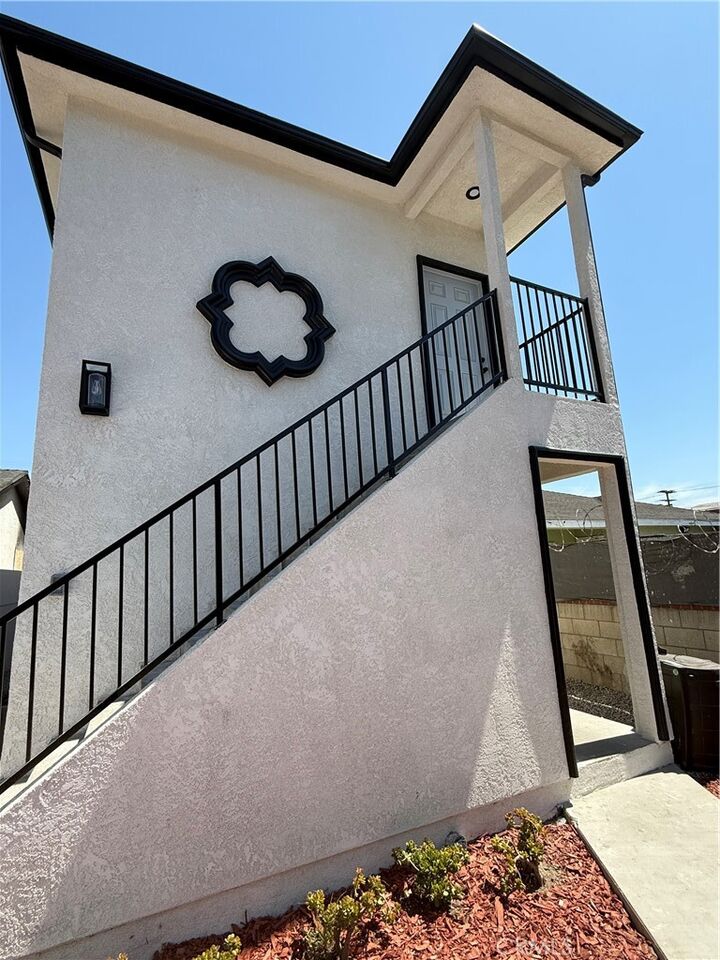 Property Photo:  8624 Graham Avenue  CA 90002 