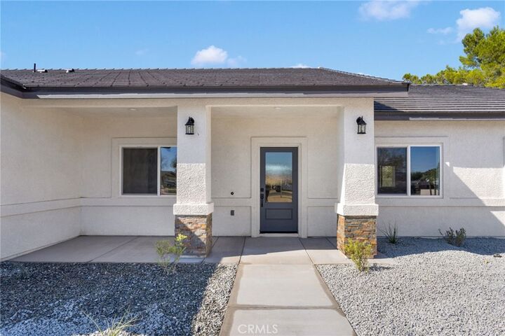 Property Photo:  21235 Pine Ridge Avenue  CA 92307 