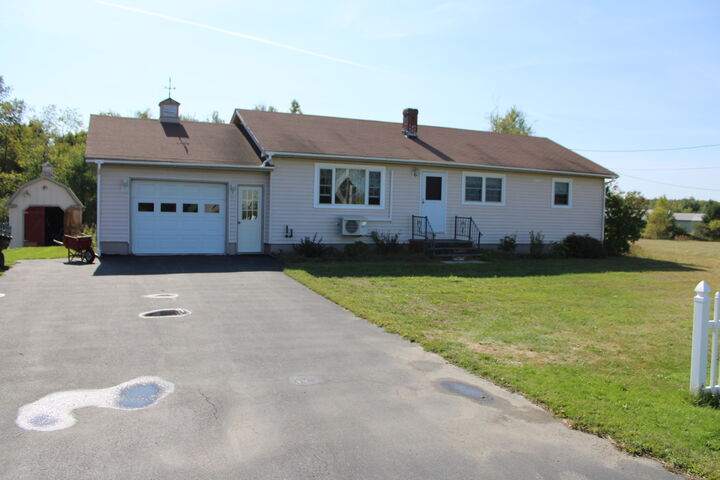 Property Photo:  130 Exeter Road  ME 04427 