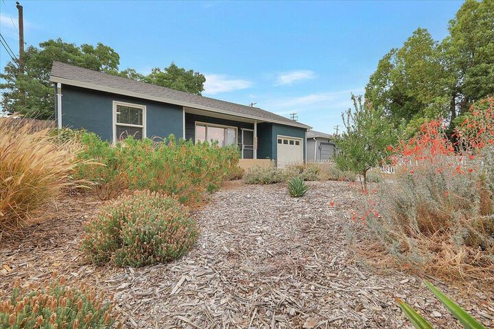 Property Photo: 5624 El Arado Way CA 95822