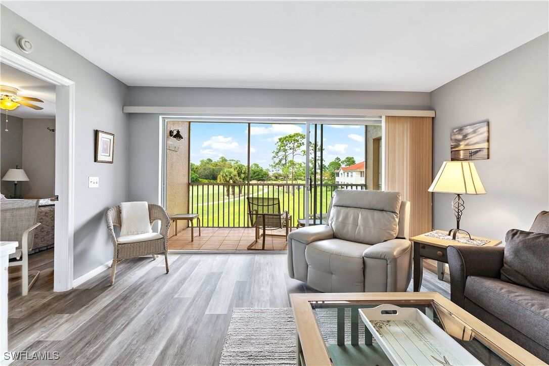 Property Photo: 1001 Eastham Way C-206 FL 34104