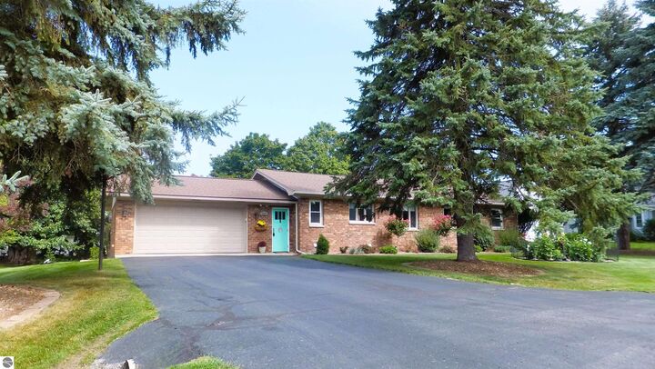 3229 Kirkridge Drive  Williamsburg MI 49690 photo