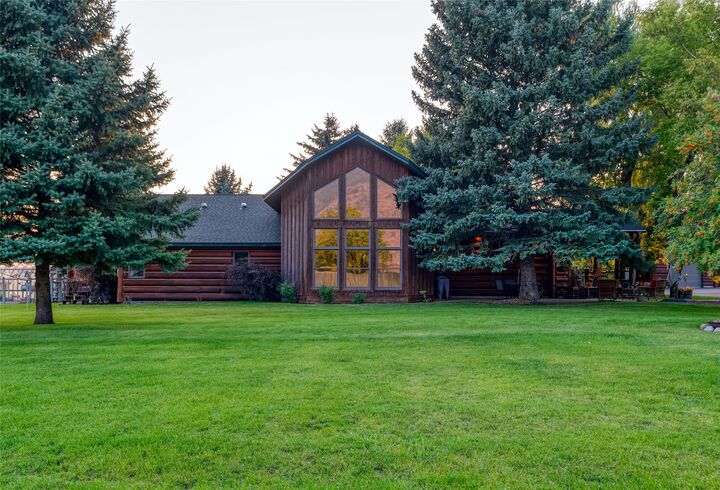 Property Photo: 556 Windy Acres Drive MT 59912