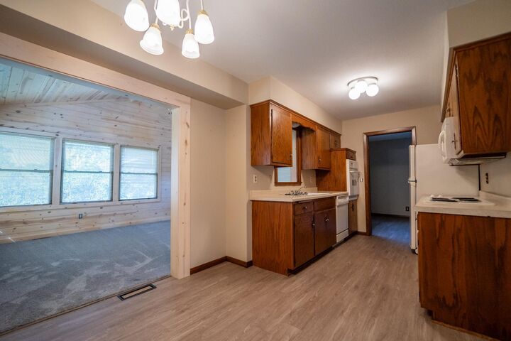 Property Photo: 912 Golding Lane MN 55124