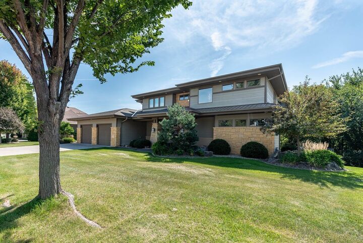 Property Photo:  117 Sienna Circle  MN 56001 