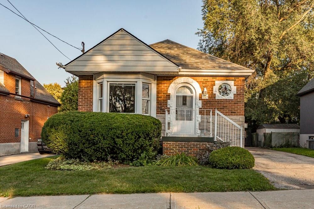 Property Photo:  567 Upper Sherman Avenue  ON L8V 3L9 