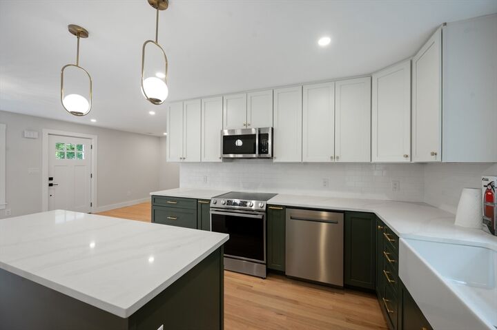 Property Photo:  19 Whitehorse 19  MA 02043 