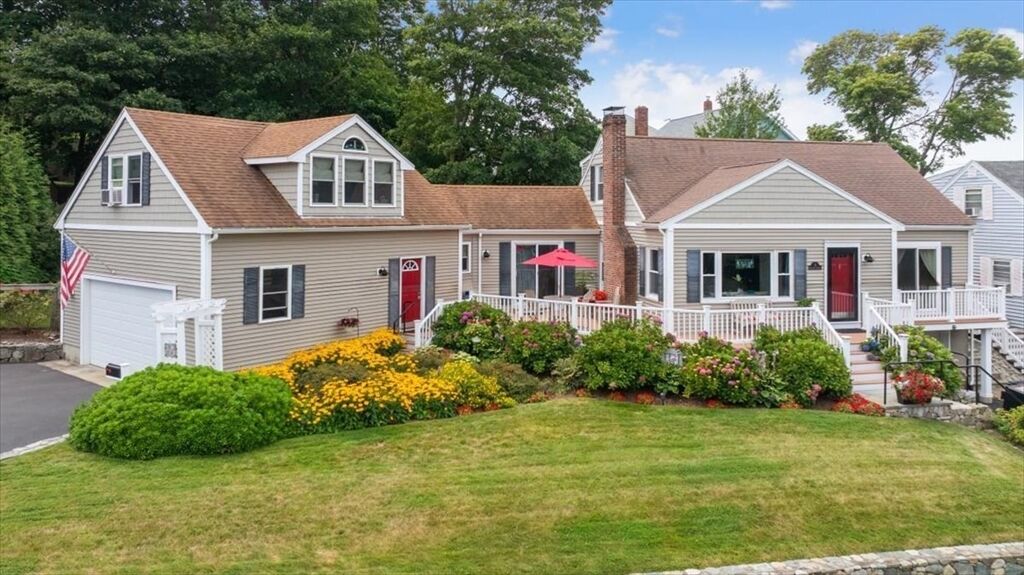 Property Photo:  4 Prospect Ave  MA 02045 