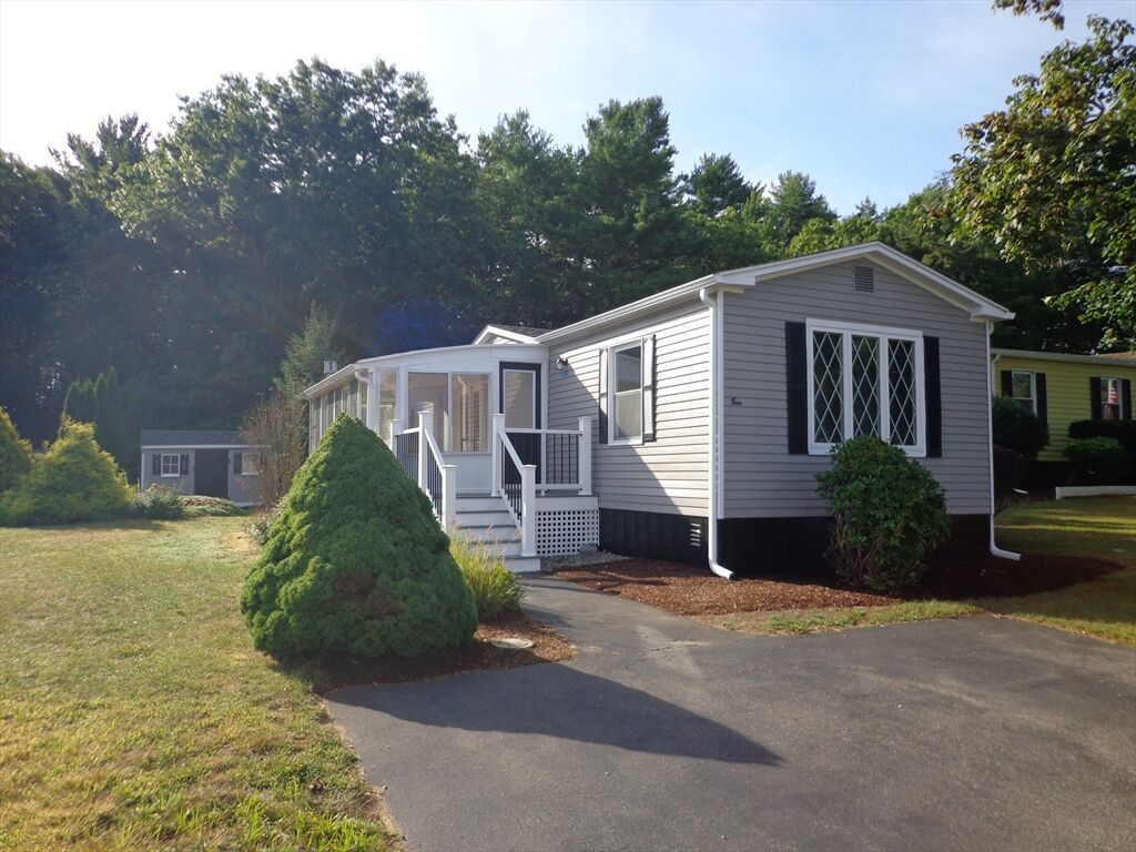 Property Photo:  4 Narragansett Drive  MA 02360 