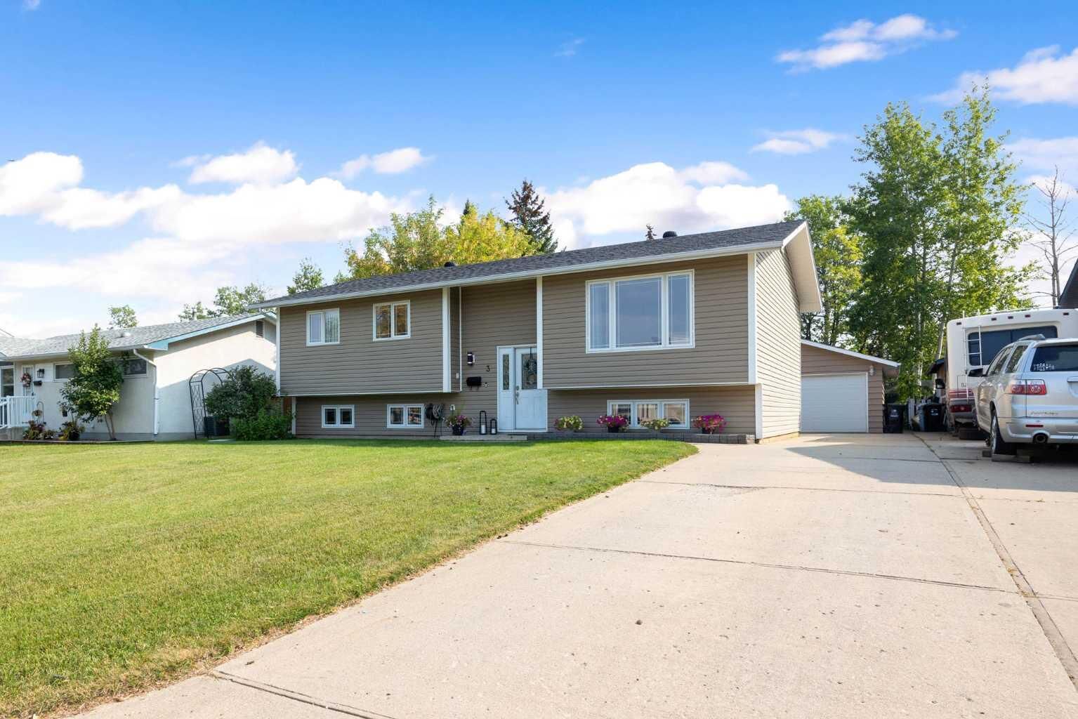 Property Photo:  3 May Crescent  AB T9H 1J8 