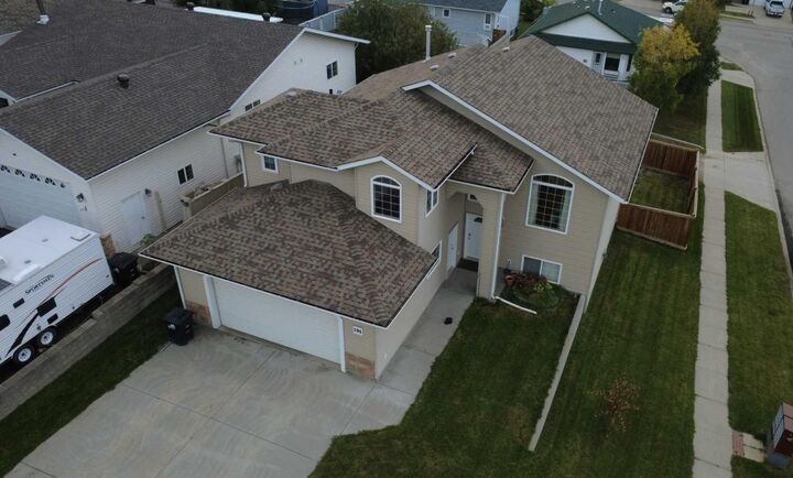 Property Photo:  294 Tocher Avenue  AB T7V 1L2 