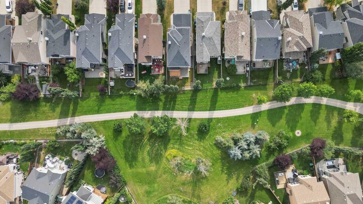 Photo de la propriété: 8018 Cougar Ridge Avenue SW AB T3H 5S1
