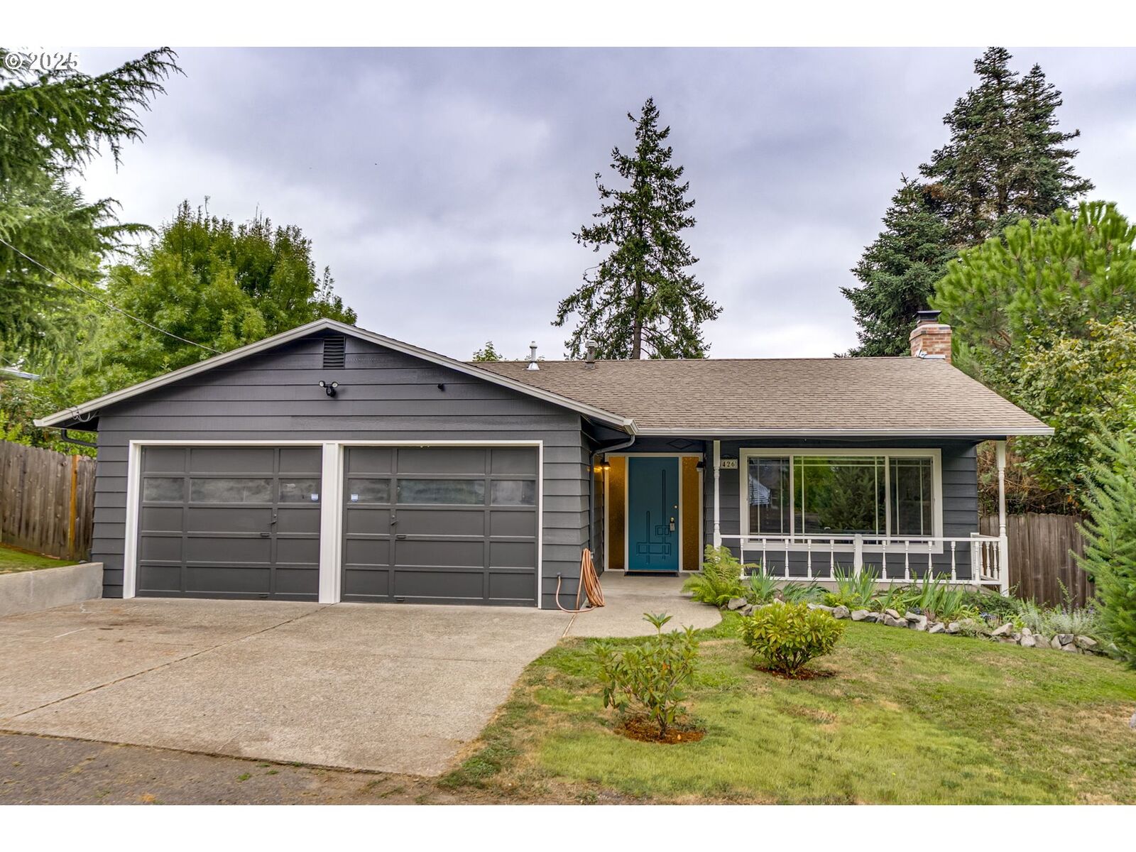 Property Photo:  4426 SW Pendleton St  OR 97221 