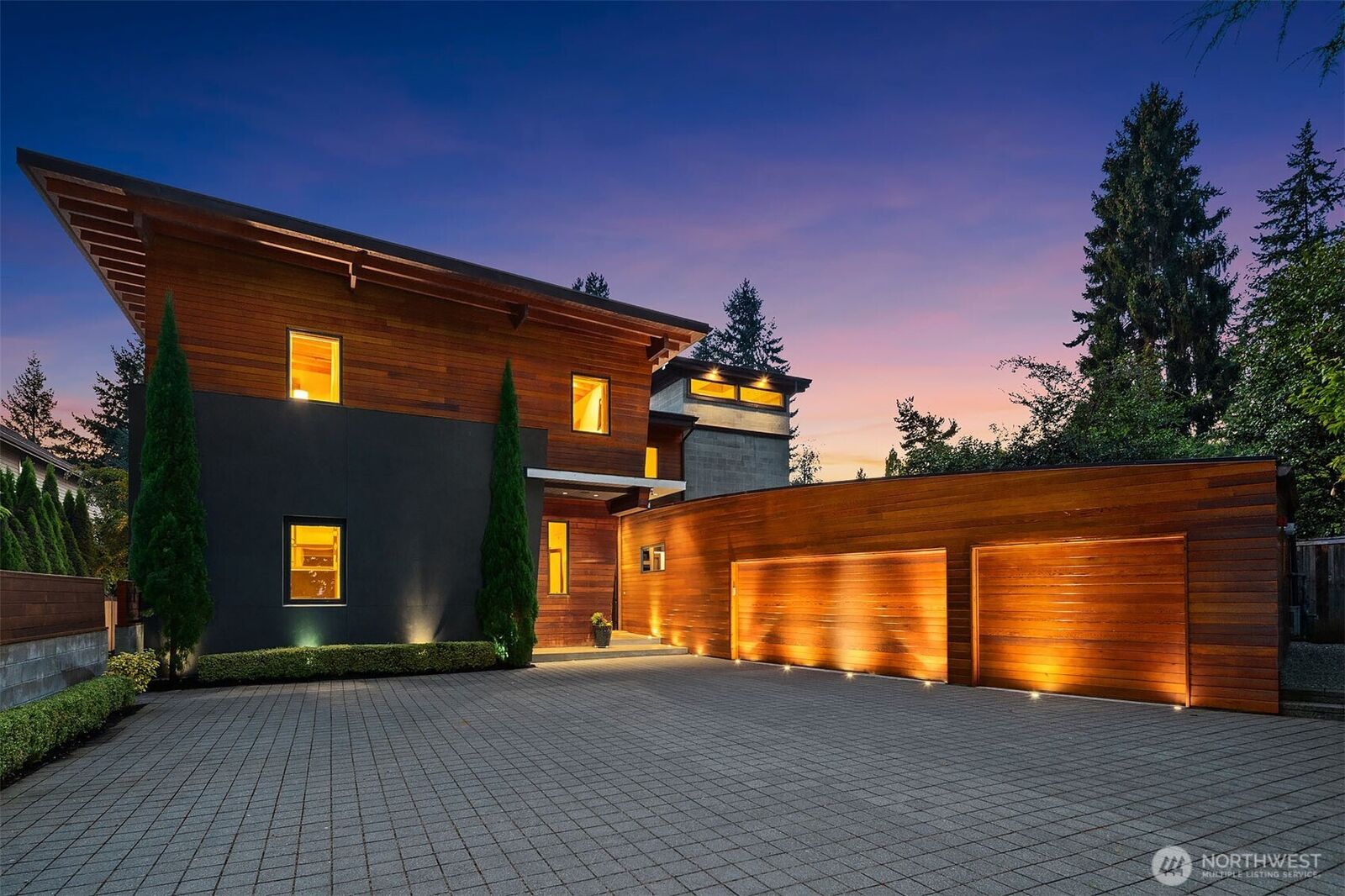Property Photo:  10314 SE 25th Street  WA 98004 