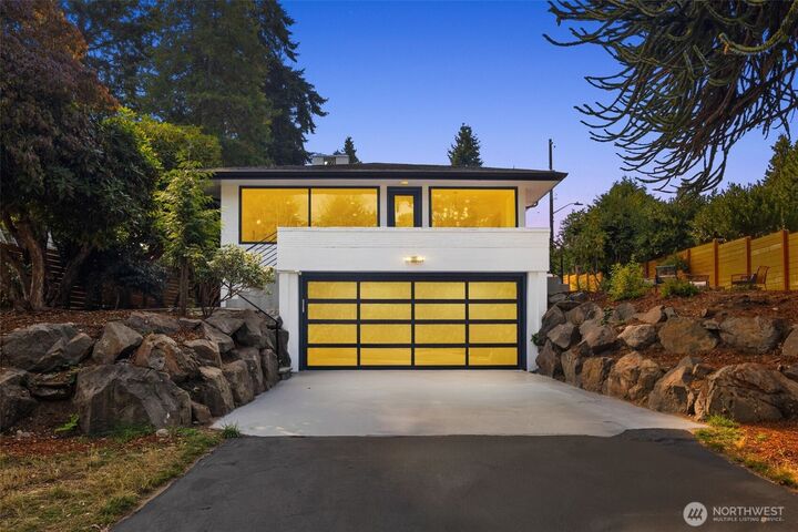 10055  48th Avenue NE  Seattle WA 98125 photo