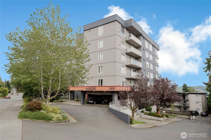 15020  Bothell Way NE 303  Lake Forest Park WA 98155 photo