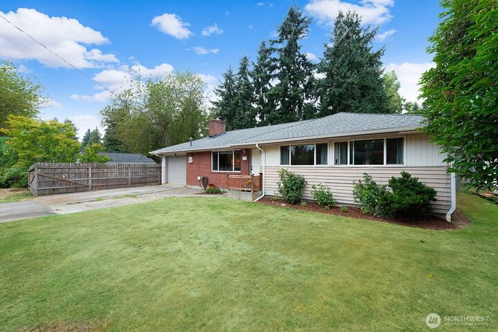 Property Photo: 320 S 120th Street WA 98168