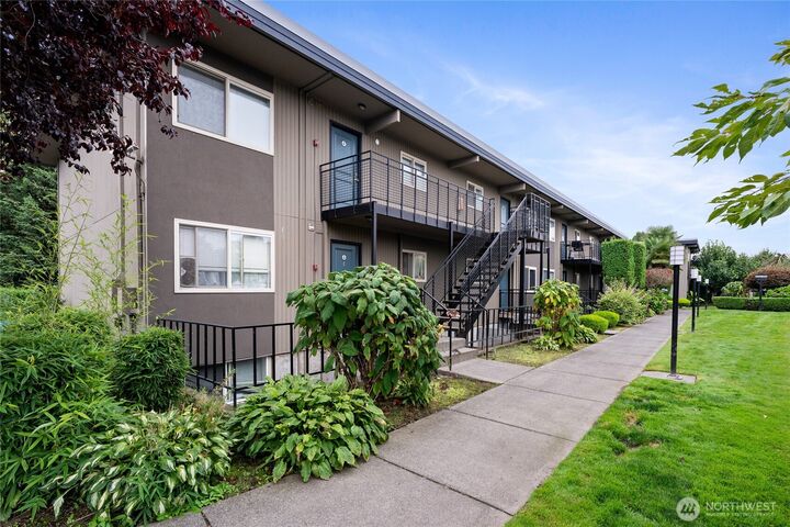 Property Photo:  1012 S 27th Street A304  WA 98409 
