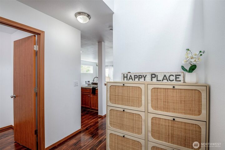 Property Photo: 10515 198th Street Ct E WA 98338
