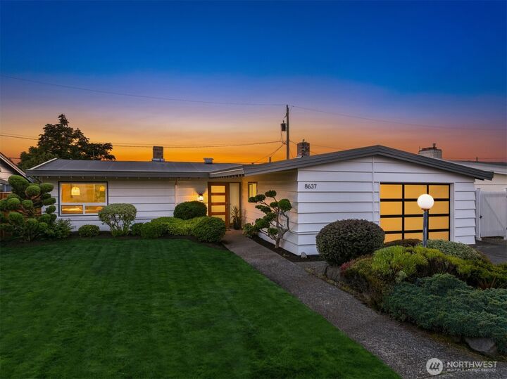 Property Photo: 8637 21st Avenue NW WA 98117