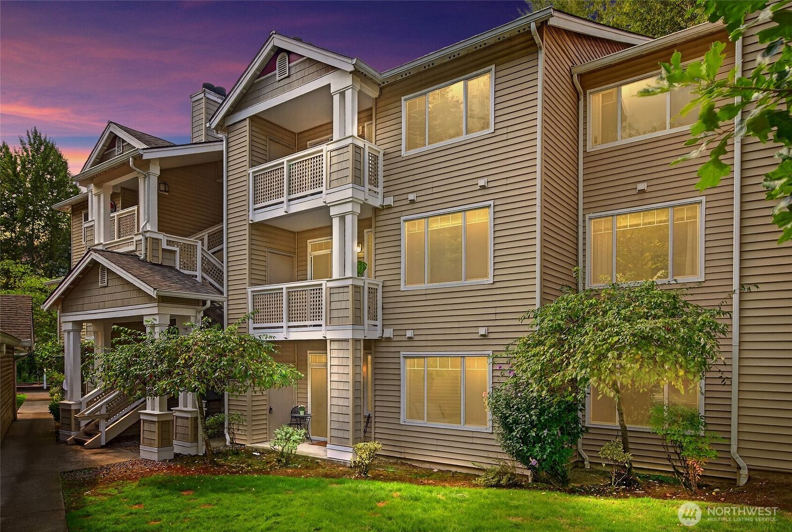 Property Photo: 15300 112th Avenue NE A202 WA 98011
