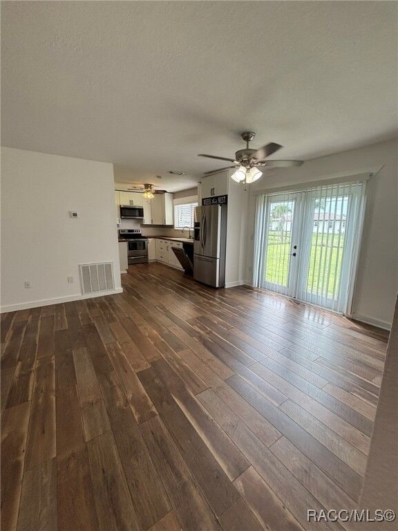 Property Photo: 857 Webster Avenue NW FL 39948
