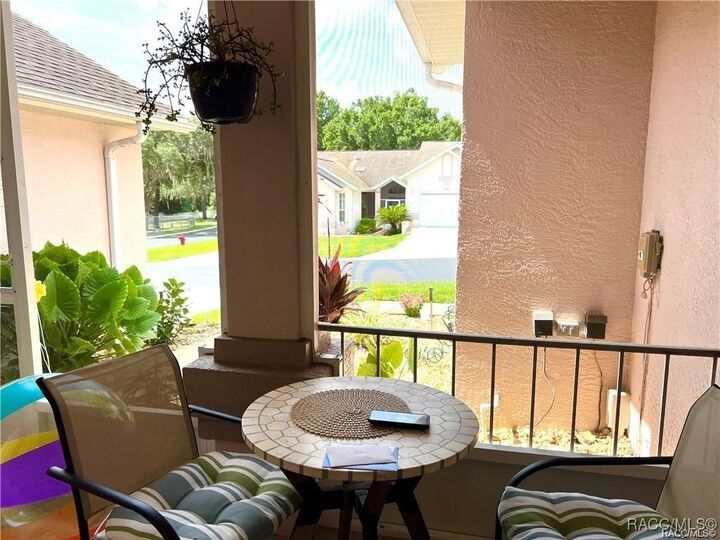 Property Photo:  6847 E Queensbury Lane  FL 34452 
