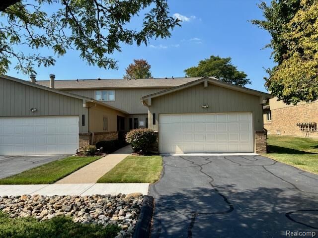 Property Photo: 12372 Pinecrest Drive MI 48170