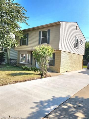 Property Photo: 23060 Berdeno Avenue MI 48030