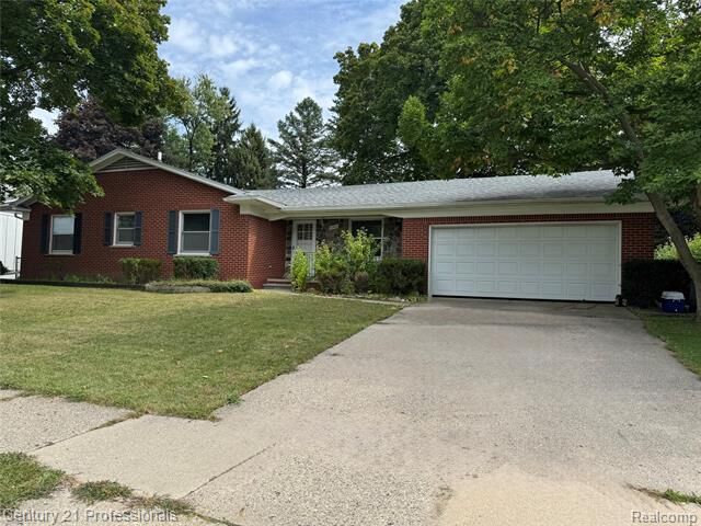 Property Photo: 16950 Kinloch MI 48240