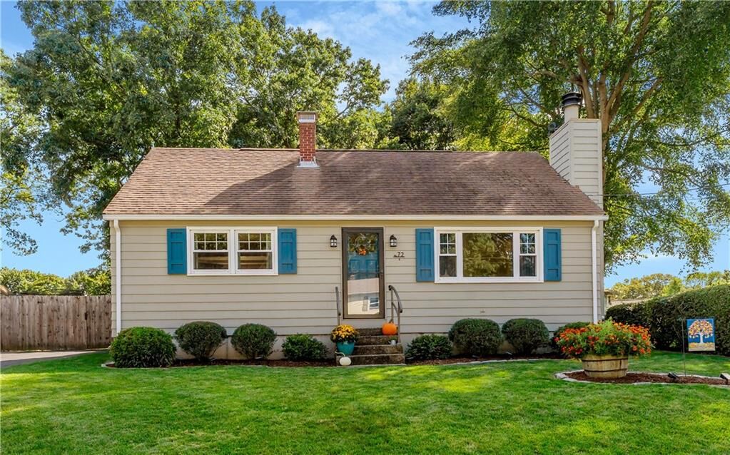 Property Photo:  72 Windsor Park Drive  RI 02816 