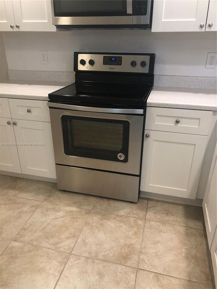 Property Photo: 4820 W Lucerne Lakes Blvd W 207 FL 33467