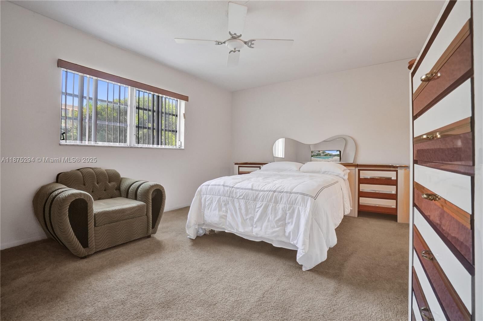 Property Photo:  218 NE 12th Ave 302  FL 33009 