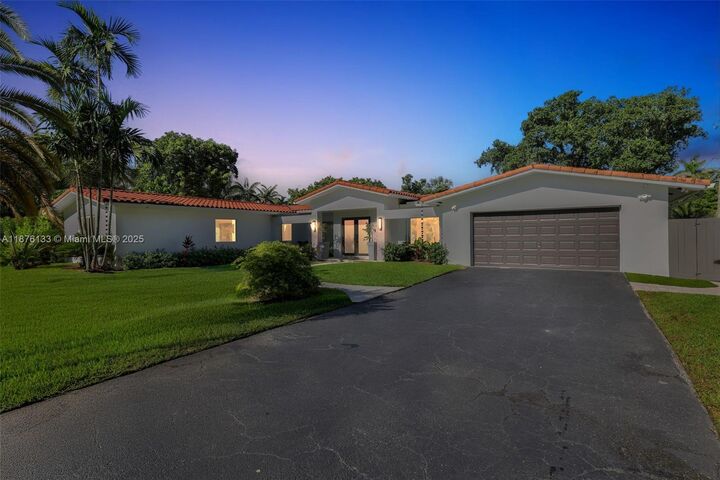 10740 SW 73rd Ct  Pinecrest FL 33156 photo