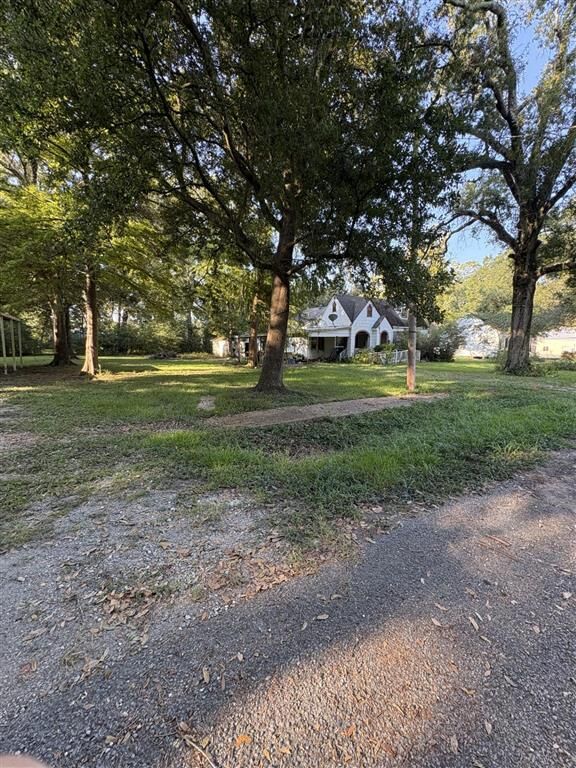 Property Photo:  201 Powers Street  LA 70591 