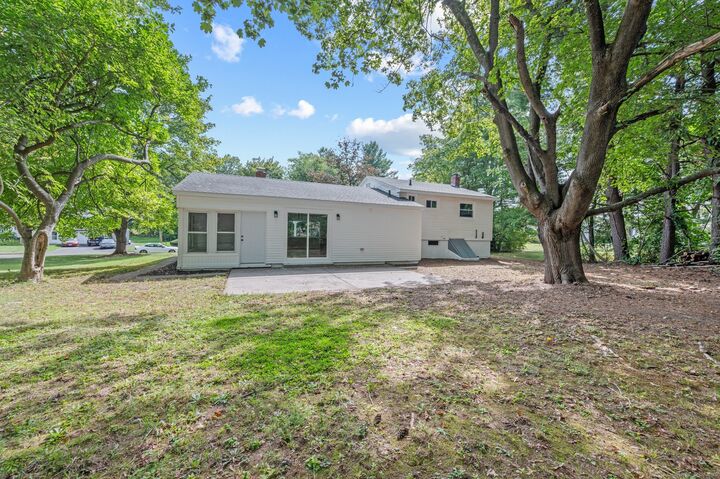 Property Photo:  12 Banbury Lane  CT 06002 