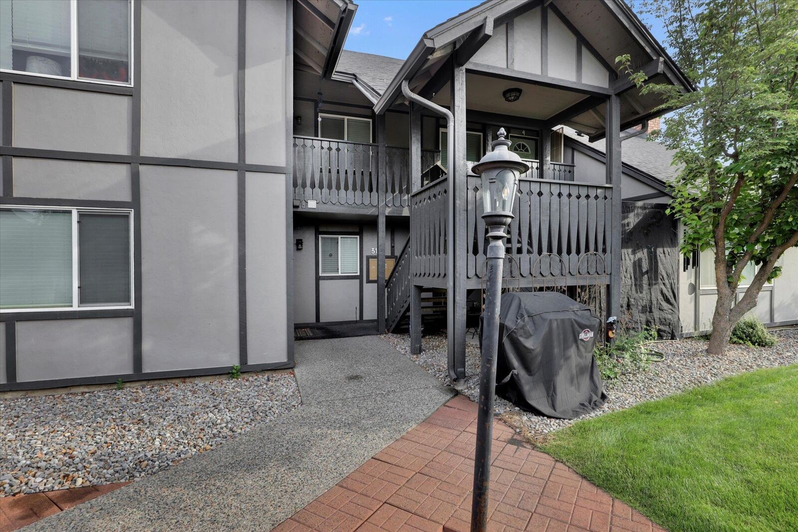 Property Photo:  312 E Weile Ave 1  WA 99208 