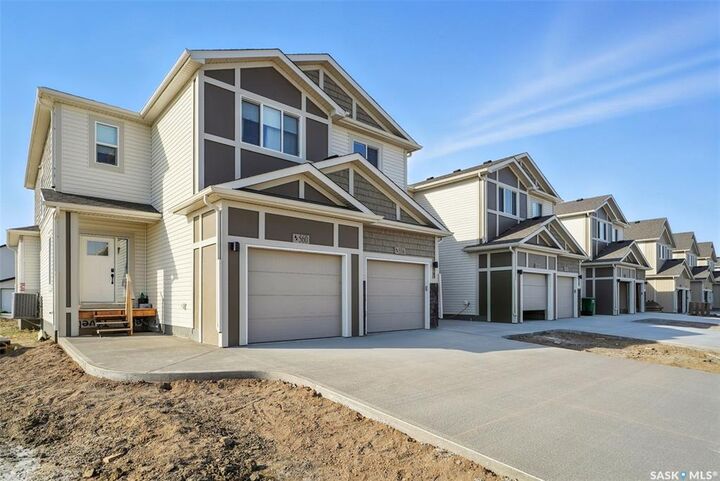 518 Myles Heidt Manor  Saskatoon SK S7W 0Z4 photo