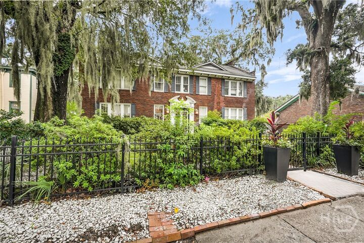 Property Photo: 17 E 37th Street 12 GA 31401