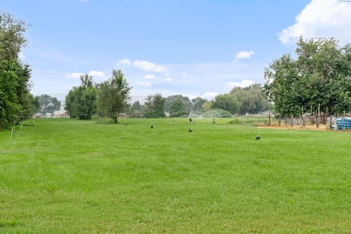 Property Photo:  228105 E Game Farm Road  WA 99336 