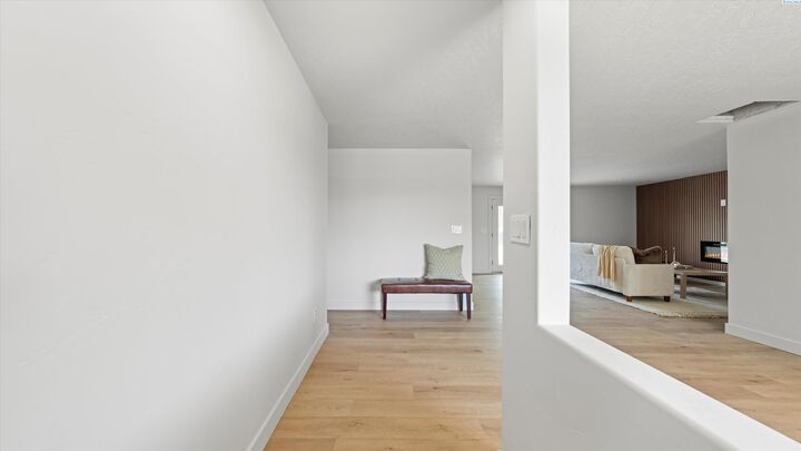 Property Photo:  1106 Claire St  WA 99350 