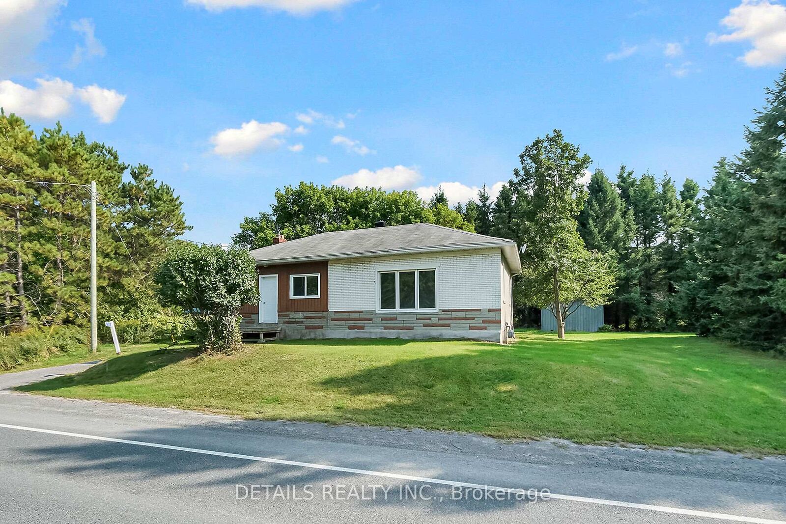 Photo de la propriété: 1688 Russell Road ON K0A 1E0