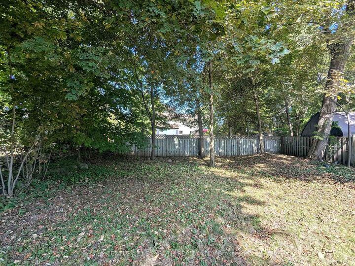 Property Photo:  696 Hastings Avenue  ON L9S 1Z3 