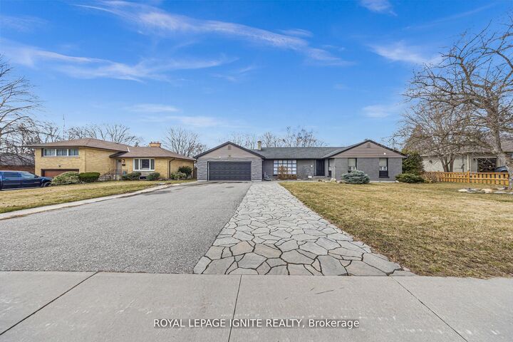 Property Photo: 806 Henry Street ON L1N 5E3