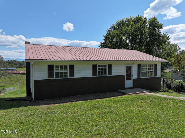Property Photo: 60 Shady Grove Lane TN 37818
