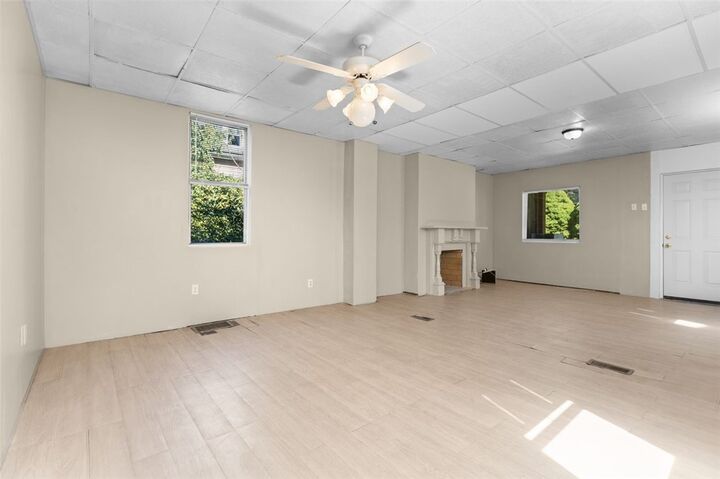 Property Photo:  908 North Ave  PA 15104 