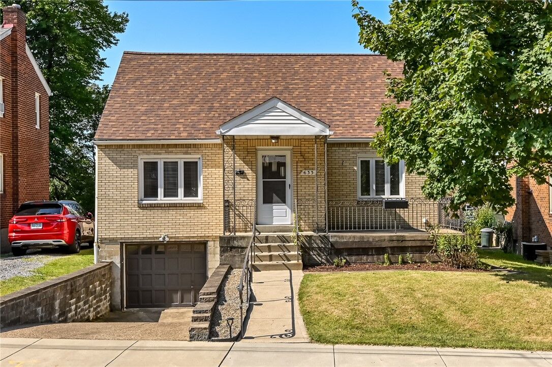Property Photo:  633 Roosevelt Ave  PA 15202 