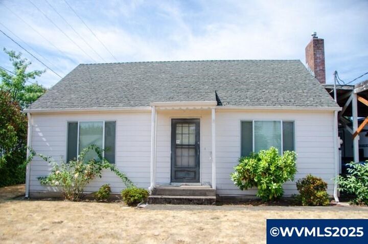 Property Photo: 4575 Clark Av NE OR 97303