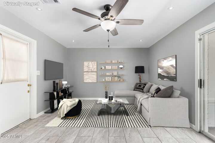 Property Photo: 1711 S Hardy Drive AZ 85281